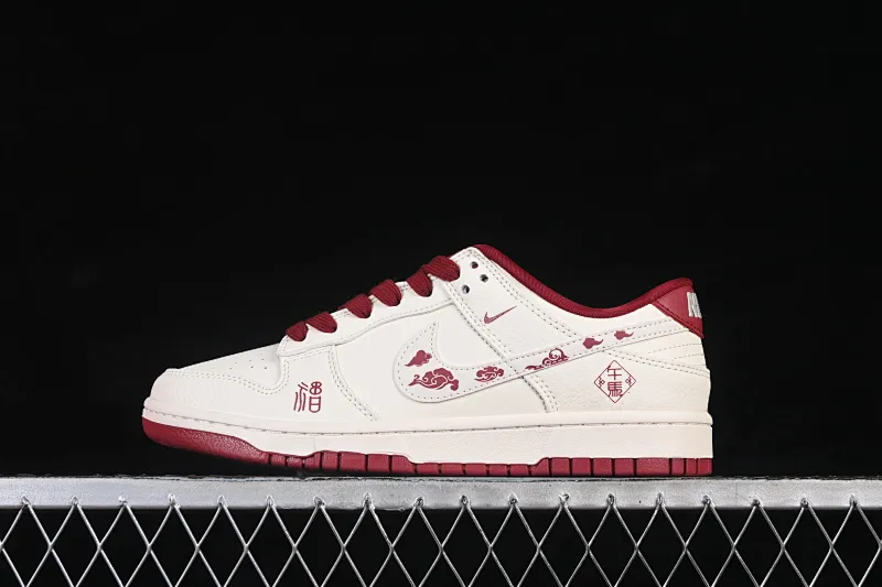 All categories Nk SB Dunk Series Nk SB Dunk Low High-end customized low-top sneakers Nike SB Dunk Low Year of the Horse limited edition Lucky cloud embroidery High-end customized low-top casual skate shoes QW5288-111